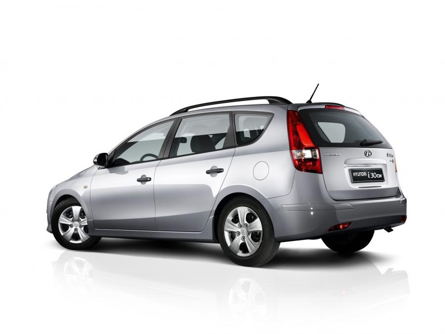  Hyundai i30 CW Edition + 2010 года  (фото 2 из 2)